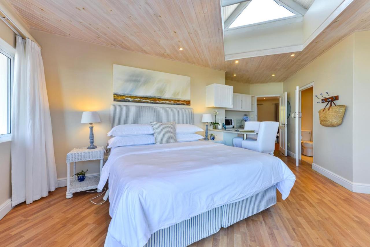 Singing Kettle Beach Lodge Keurboomstrand Esterno foto