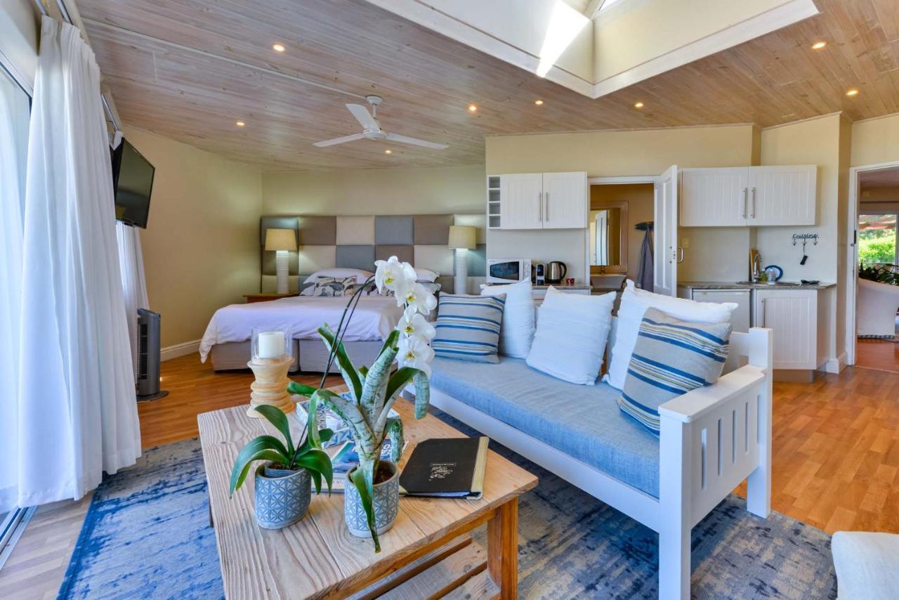 Singing Kettle Beach Lodge Keurboomstrand Esterno foto