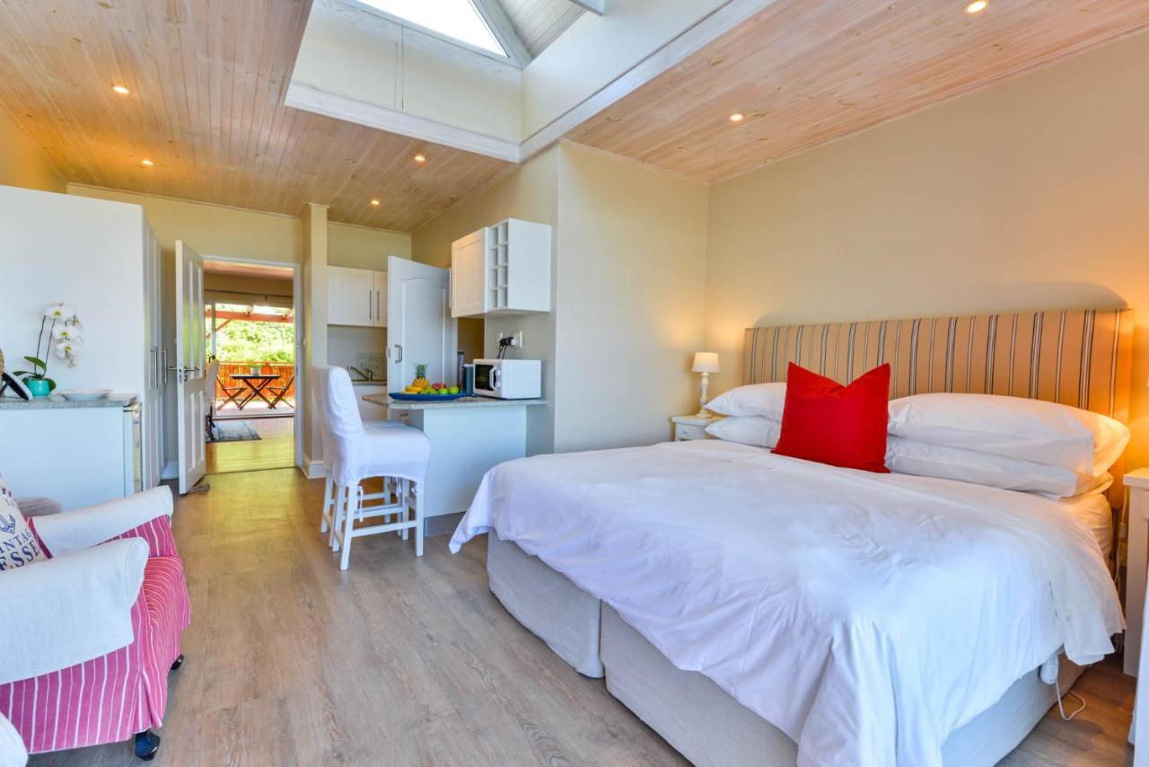 Singing Kettle Beach Lodge Keurboomstrand Esterno foto